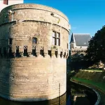 Hotel Ibis Centre Gare Sud 3*