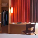 Ibis Centre Gare Sud Szálloda