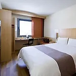 Ibis Centre Gare Sud Szálloda 3*