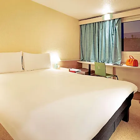 Ibis Centre Gare Sud Szálloda