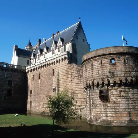 ホテル イビス サントル ガール シュッド