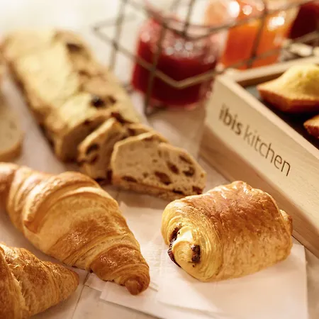 Ibis Centre Gare Sud Szálloda 3*