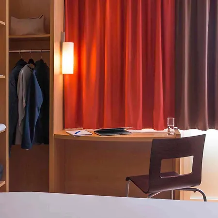 Ibis Centre Gare Sud Szálloda