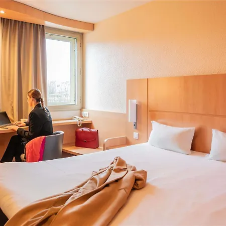Ibis Centre Gare Sud Szálloda Nantes