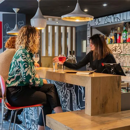宜必思南特中心南车站酒店 酒店 南特