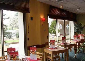Ibis Centre Gare Sud נאנט