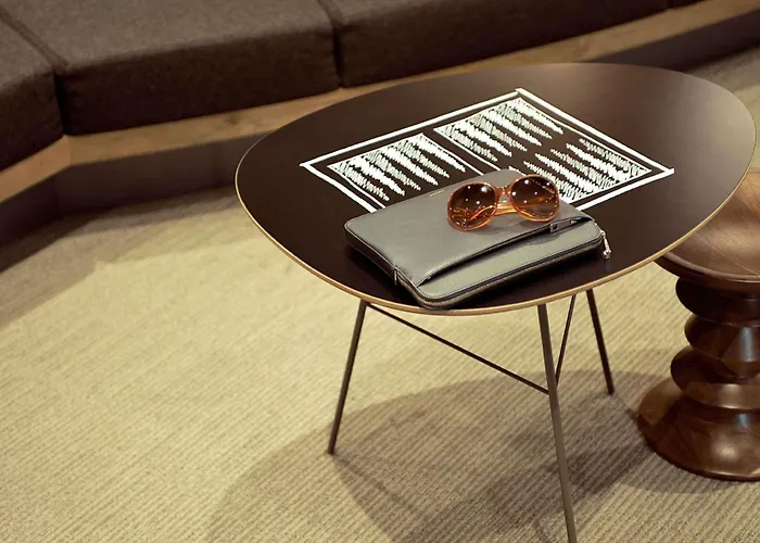 Ibis Centre Gare Sud Hotell 3*