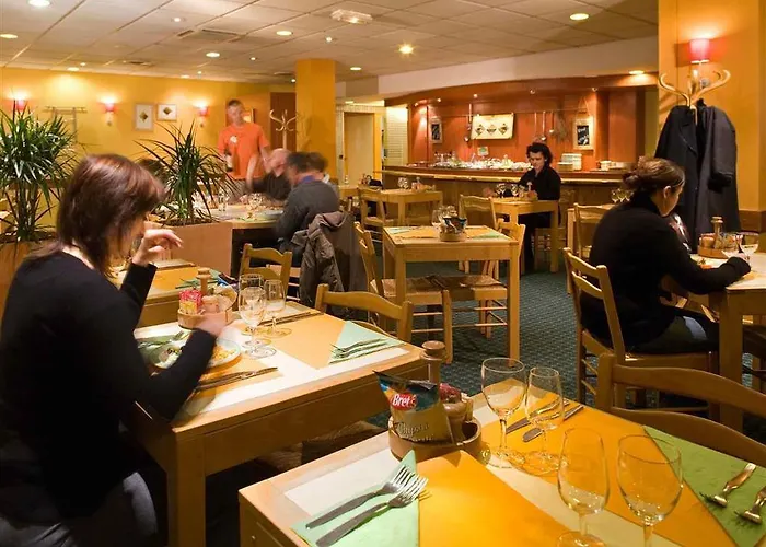 Hotel Ibis Centre Gare Sud 3*